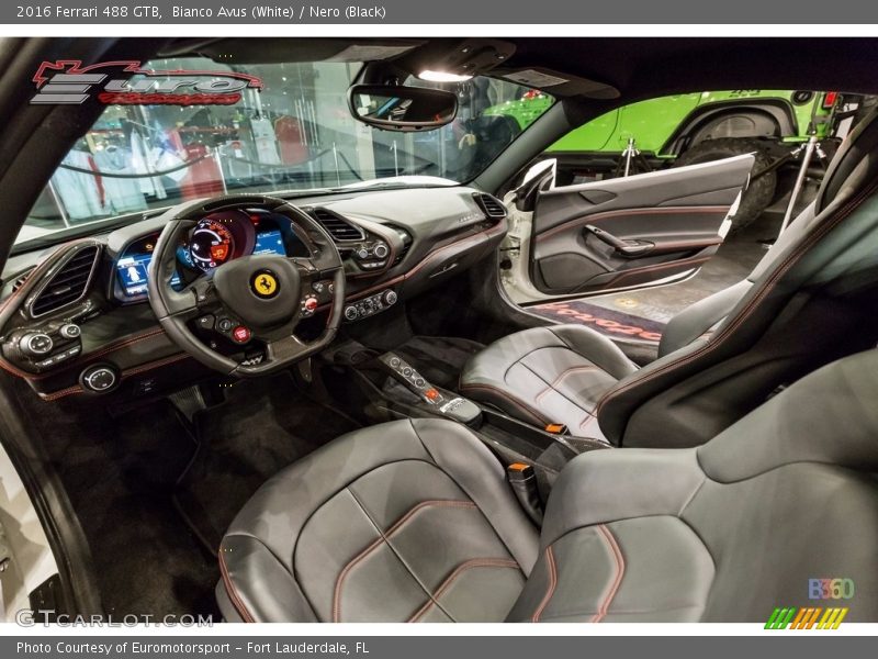 Bianco Avus (White) / Nero (Black) 2016 Ferrari 488 GTB