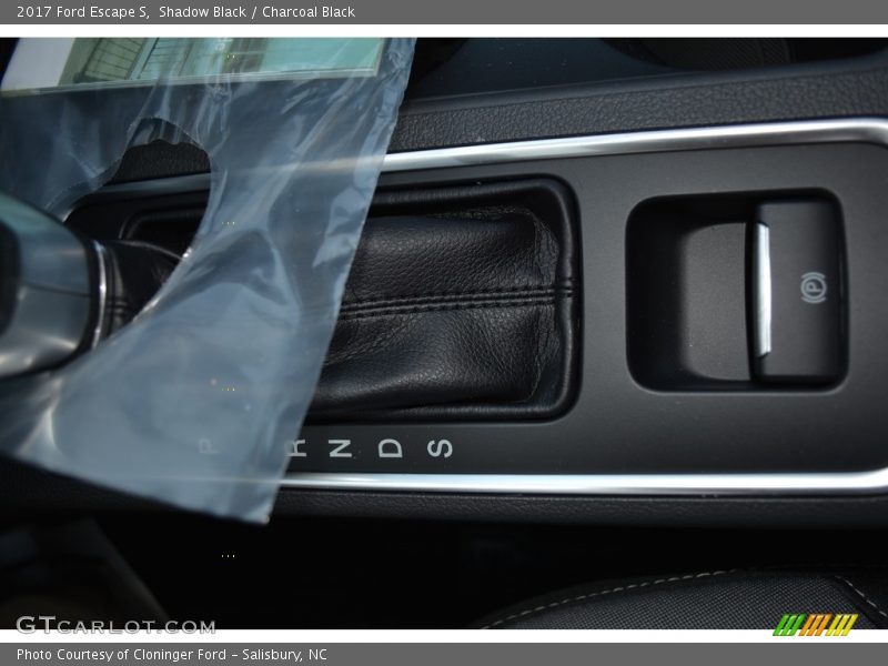 Shadow Black / Charcoal Black 2017 Ford Escape S
