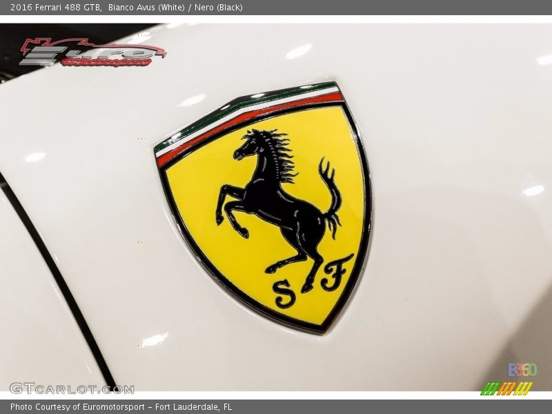 Bianco Avus (White) / Nero (Black) 2016 Ferrari 488 GTB