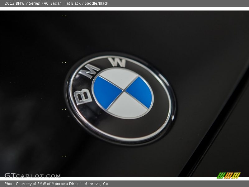  2013 7 Series 740i Sedan Logo