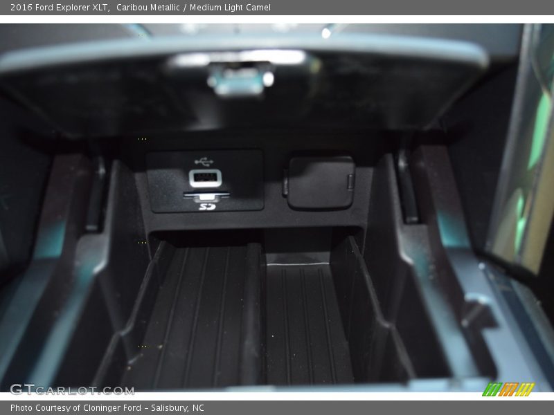 Caribou Metallic / Medium Light Camel 2016 Ford Explorer XLT