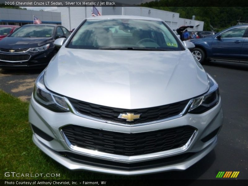 Silver Ice Metallic / Jet Black 2016 Chevrolet Cruze LT Sedan