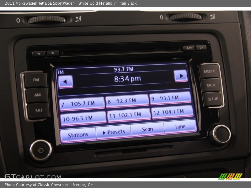 White Gold Metallic / Titan Black 2011 Volkswagen Jetta SE SportWagen