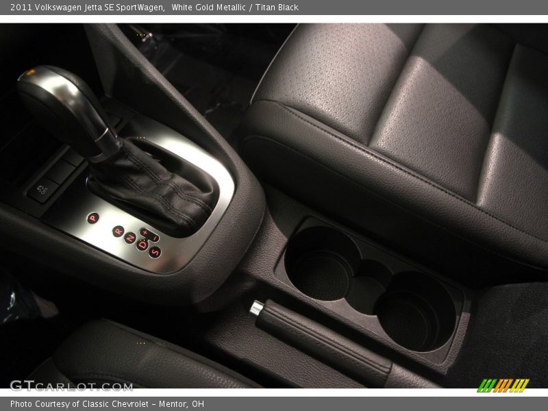 White Gold Metallic / Titan Black 2011 Volkswagen Jetta SE SportWagen