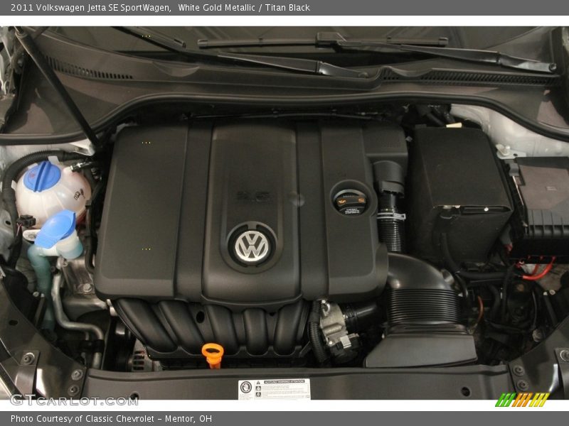 White Gold Metallic / Titan Black 2011 Volkswagen Jetta SE SportWagen