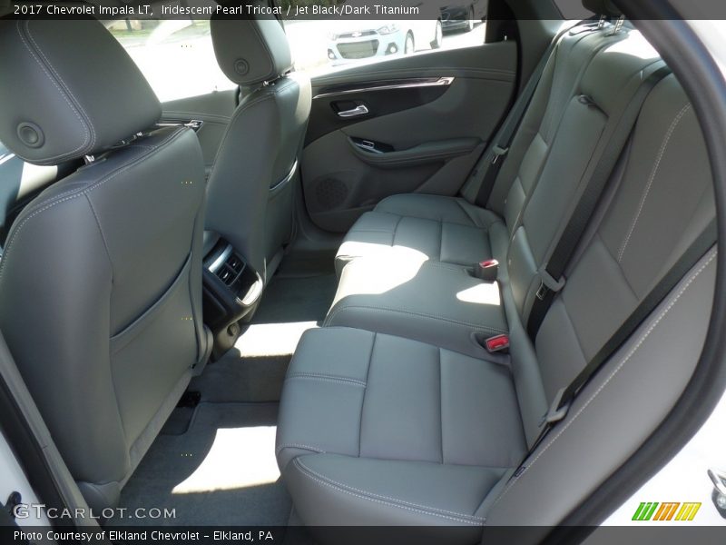 Iridescent Pearl Tricoat / Jet Black/Dark Titanium 2017 Chevrolet Impala LT