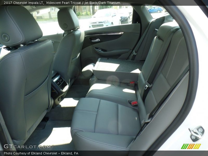 Iridescent Pearl Tricoat / Jet Black/Dark Titanium 2017 Chevrolet Impala LT