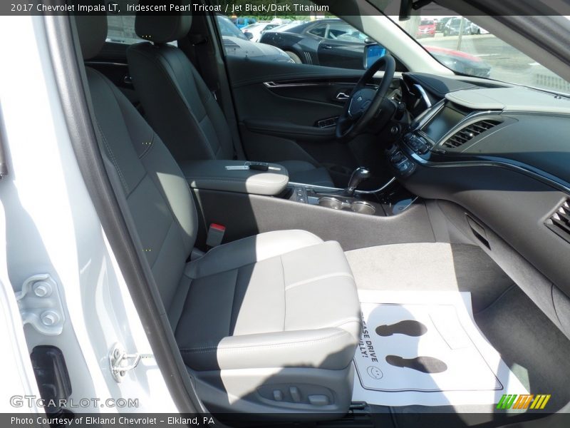 Iridescent Pearl Tricoat / Jet Black/Dark Titanium 2017 Chevrolet Impala LT