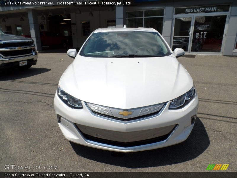 Iridescent Pearl Tricoat / Jet Black/Jet Black 2017 Chevrolet Volt Premier