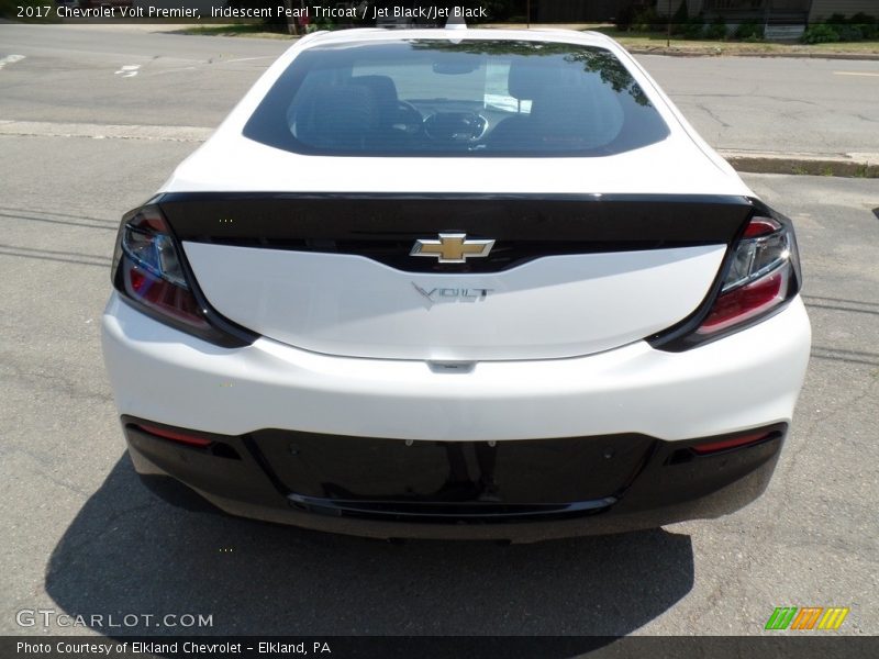 Iridescent Pearl Tricoat / Jet Black/Jet Black 2017 Chevrolet Volt Premier