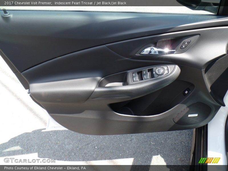 Iridescent Pearl Tricoat / Jet Black/Jet Black 2017 Chevrolet Volt Premier