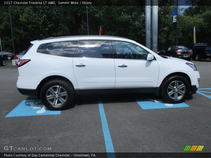 Summit White / Ebony 2017 Chevrolet Traverse LT AWD