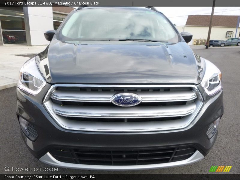 Magnetic / Charcoal Black 2017 Ford Escape SE 4WD