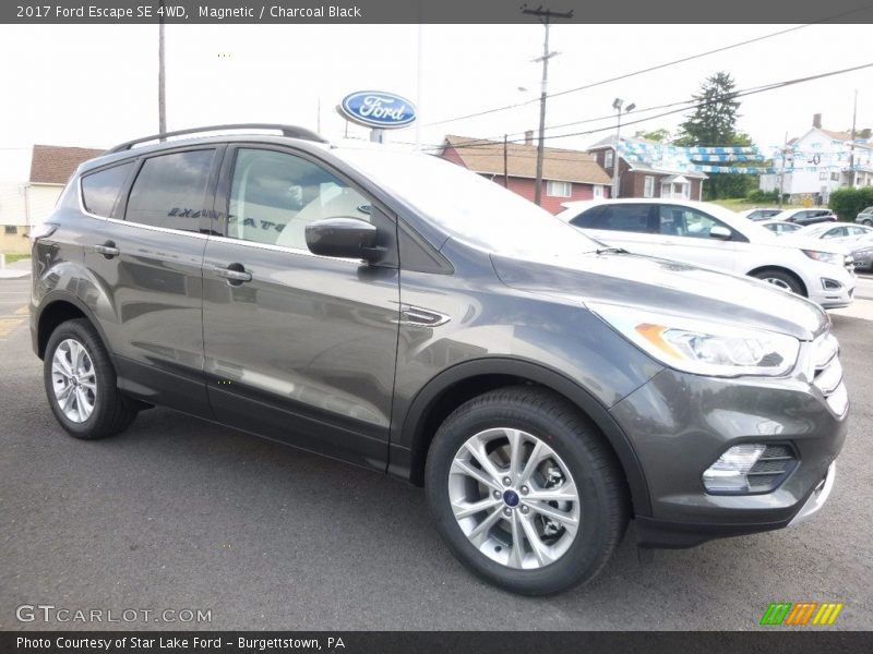 Magnetic / Charcoal Black 2017 Ford Escape SE 4WD