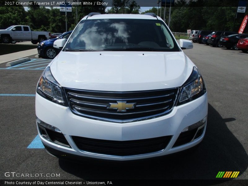 Summit White / Ebony 2017 Chevrolet Traverse LT AWD