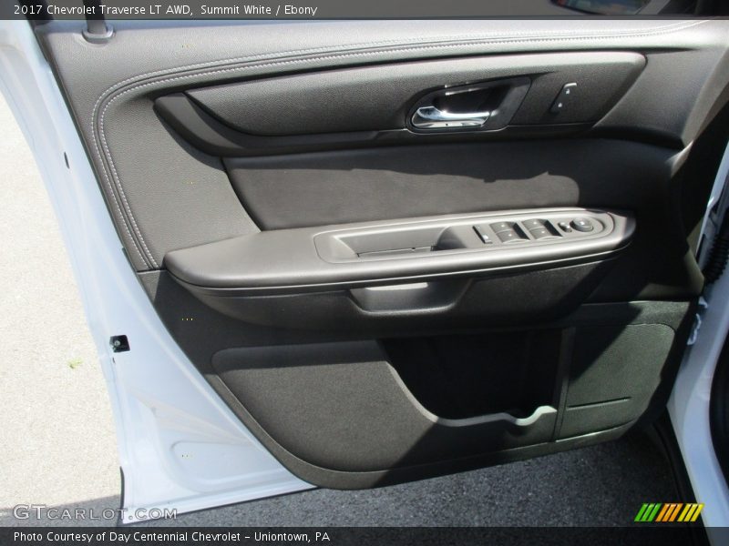 Summit White / Ebony 2017 Chevrolet Traverse LT AWD