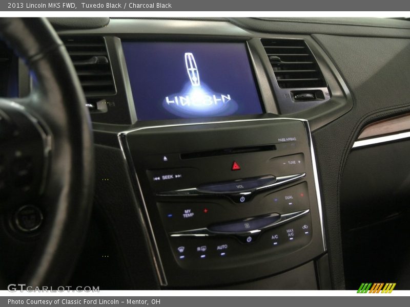 Tuxedo Black / Charcoal Black 2013 Lincoln MKS FWD