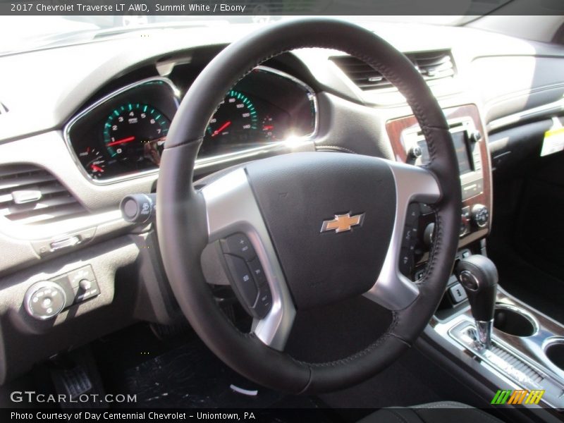 Summit White / Ebony 2017 Chevrolet Traverse LT AWD