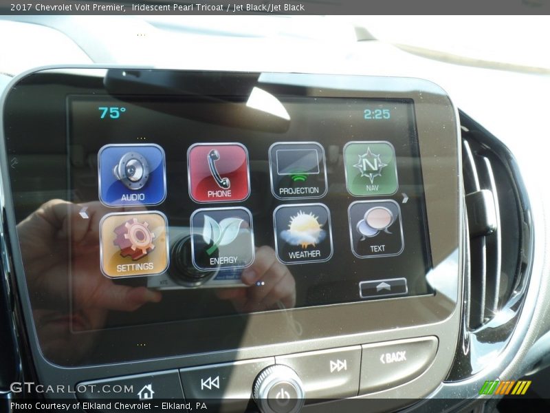 Iridescent Pearl Tricoat / Jet Black/Jet Black 2017 Chevrolet Volt Premier