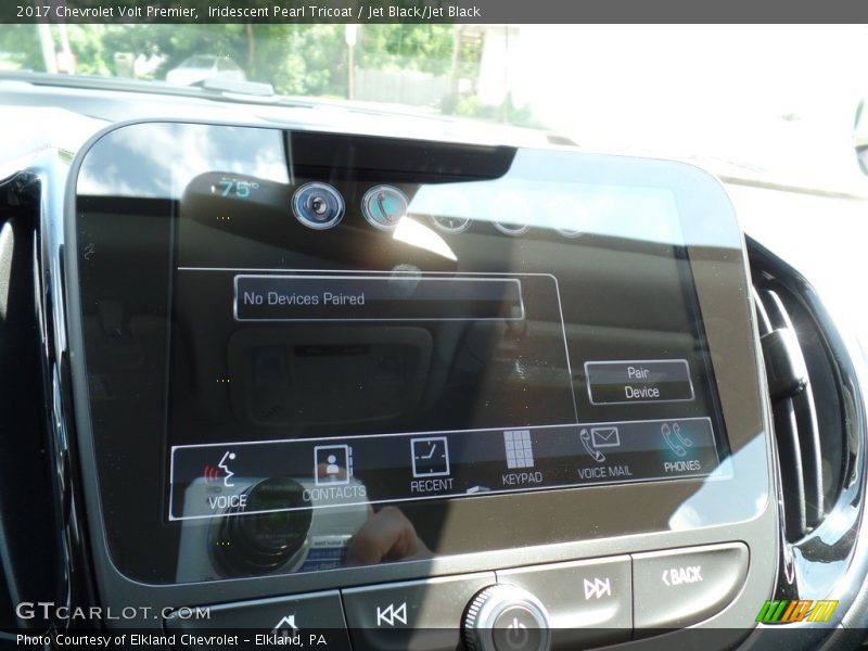 Iridescent Pearl Tricoat / Jet Black/Jet Black 2017 Chevrolet Volt Premier