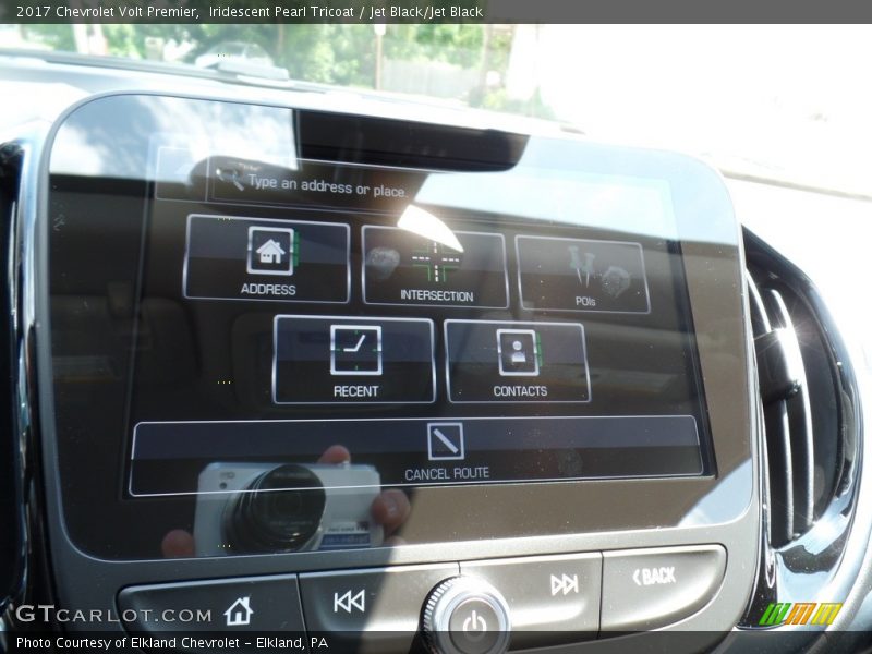 Iridescent Pearl Tricoat / Jet Black/Jet Black 2017 Chevrolet Volt Premier