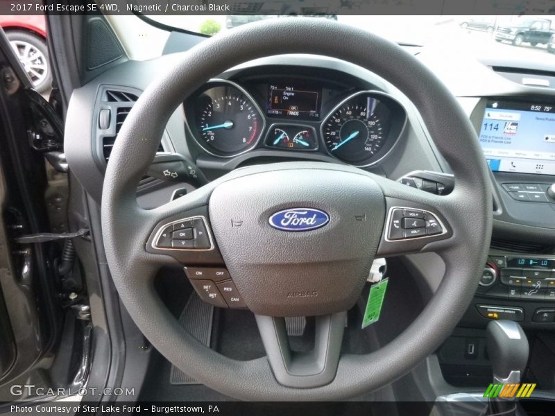 Magnetic / Charcoal Black 2017 Ford Escape SE 4WD