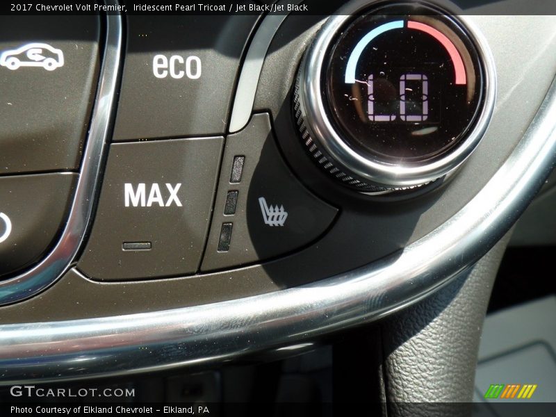 Controls of 2017 Volt Premier