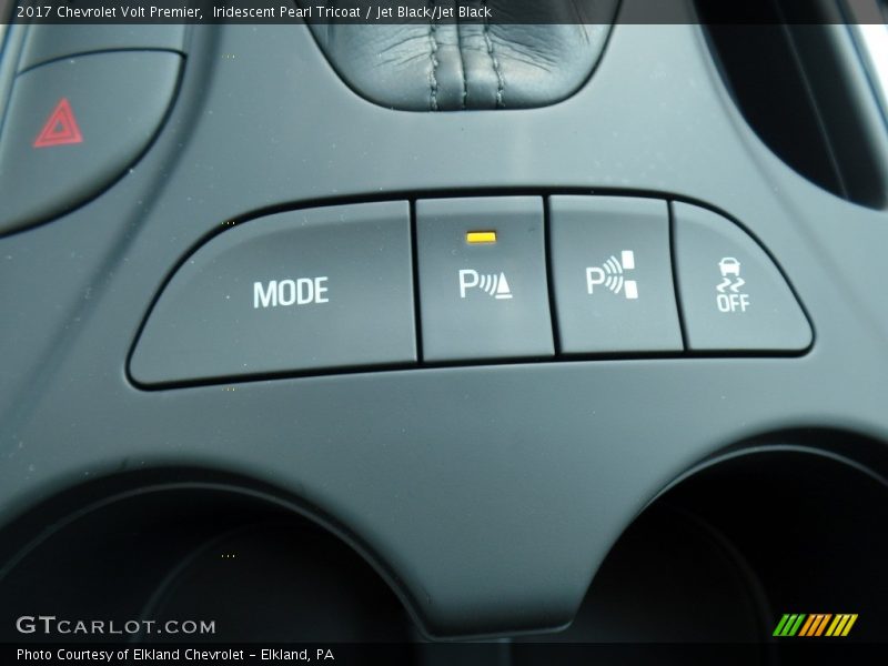 Controls of 2017 Volt Premier