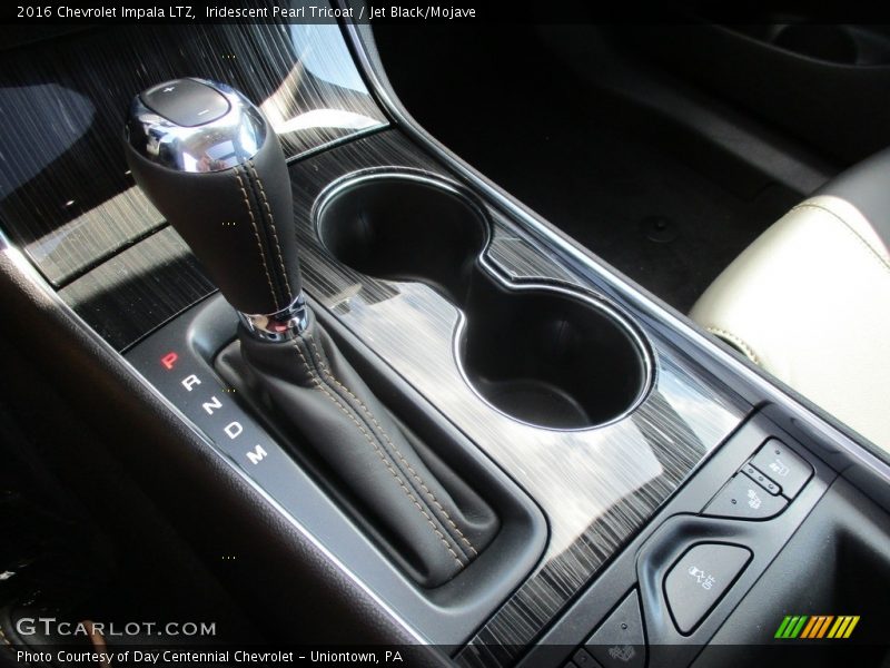 Iridescent Pearl Tricoat / Jet Black/Mojave 2016 Chevrolet Impala LTZ