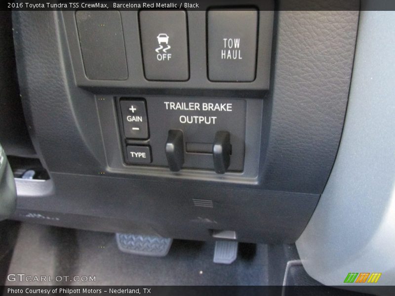 Barcelona Red Metallic / Black 2016 Toyota Tundra TSS CrewMax