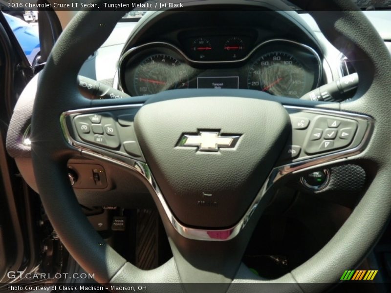 Tungsten Metallic / Jet Black 2016 Chevrolet Cruze LT Sedan