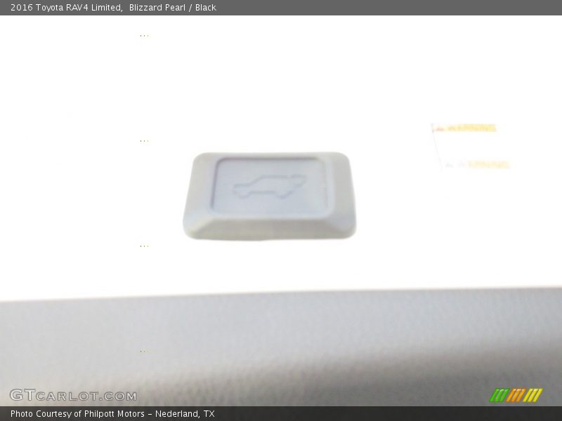 Blizzard Pearl / Black 2016 Toyota RAV4 Limited