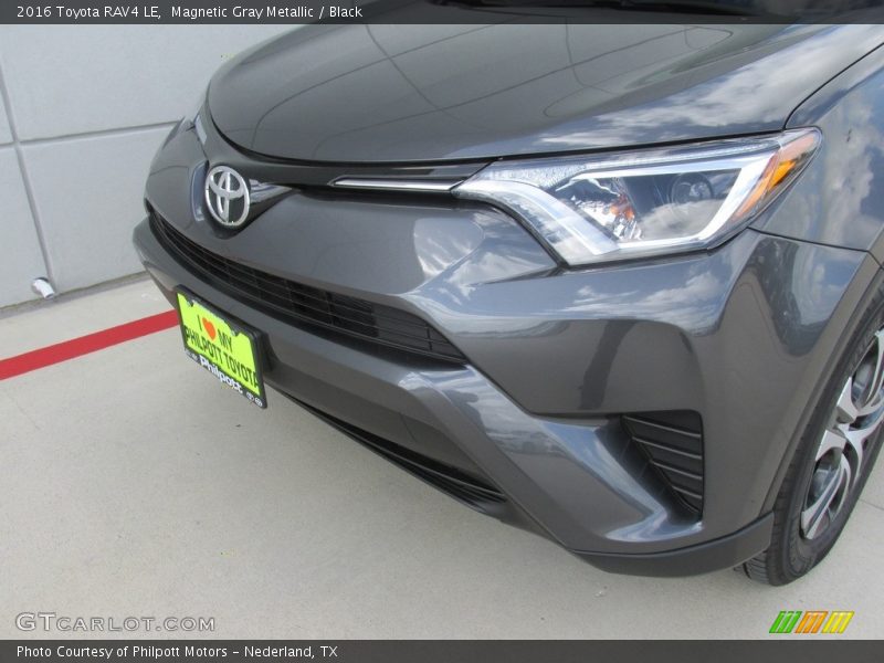 Magnetic Gray Metallic / Black 2016 Toyota RAV4 LE