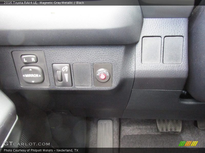 Magnetic Gray Metallic / Black 2016 Toyota RAV4 LE