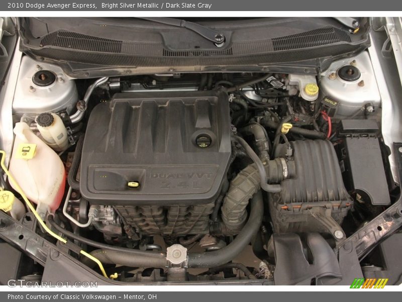 Bright Silver Metallic / Dark Slate Gray 2010 Dodge Avenger Express