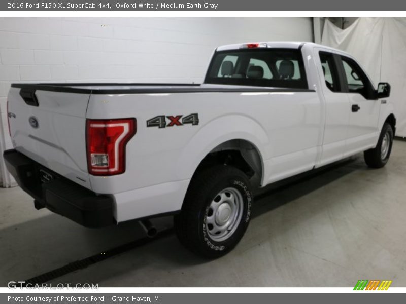 Oxford White / Medium Earth Gray 2016 Ford F150 XL SuperCab 4x4