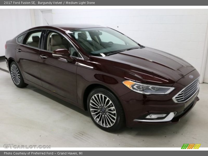 Burgundy Velvet / Medium Light Stone 2017 Ford Fusion SE