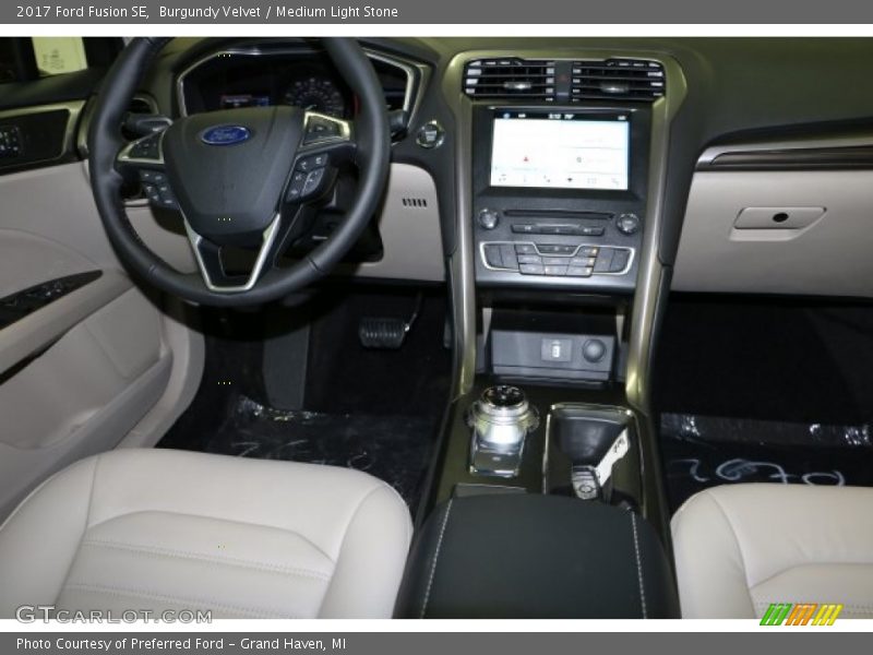 Burgundy Velvet / Medium Light Stone 2017 Ford Fusion SE