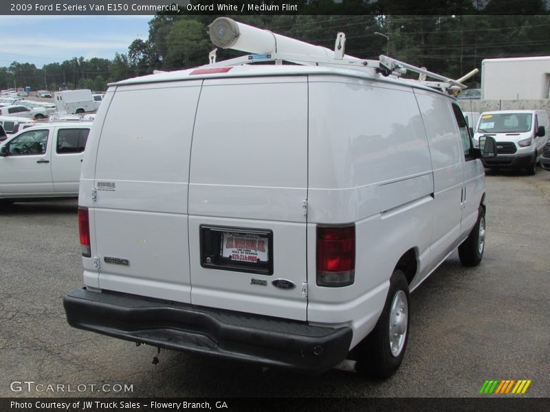 Oxford White / Medium Flint 2009 Ford E Series Van E150 Commercial