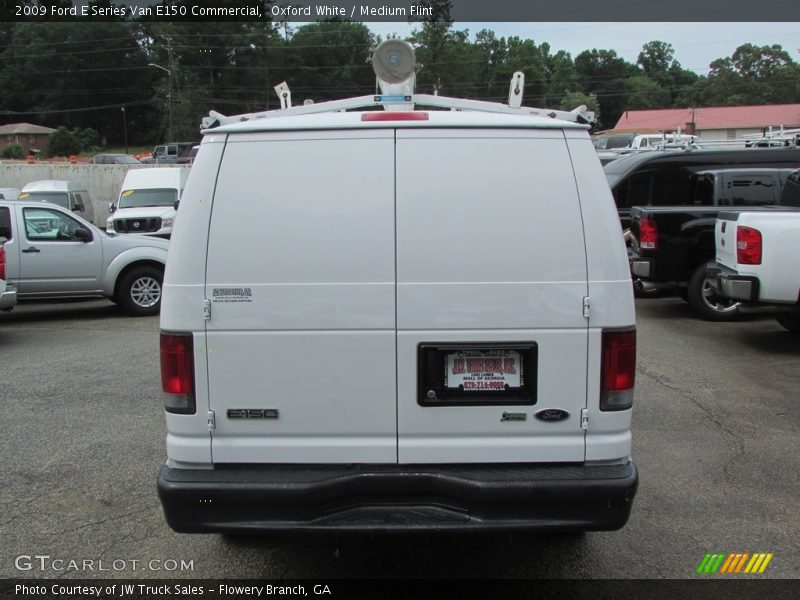Oxford White / Medium Flint 2009 Ford E Series Van E150 Commercial