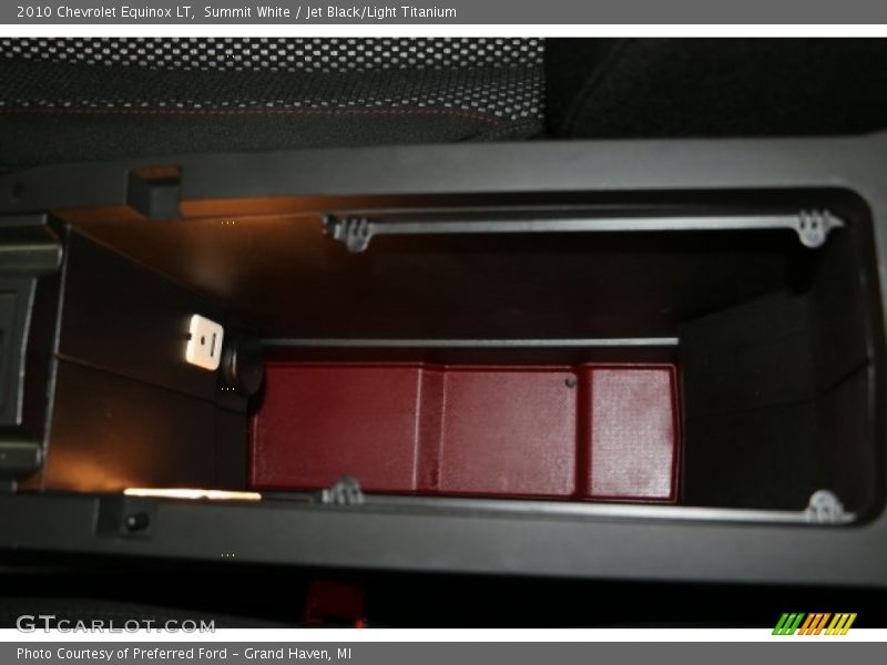 Summit White / Jet Black/Light Titanium 2010 Chevrolet Equinox LT