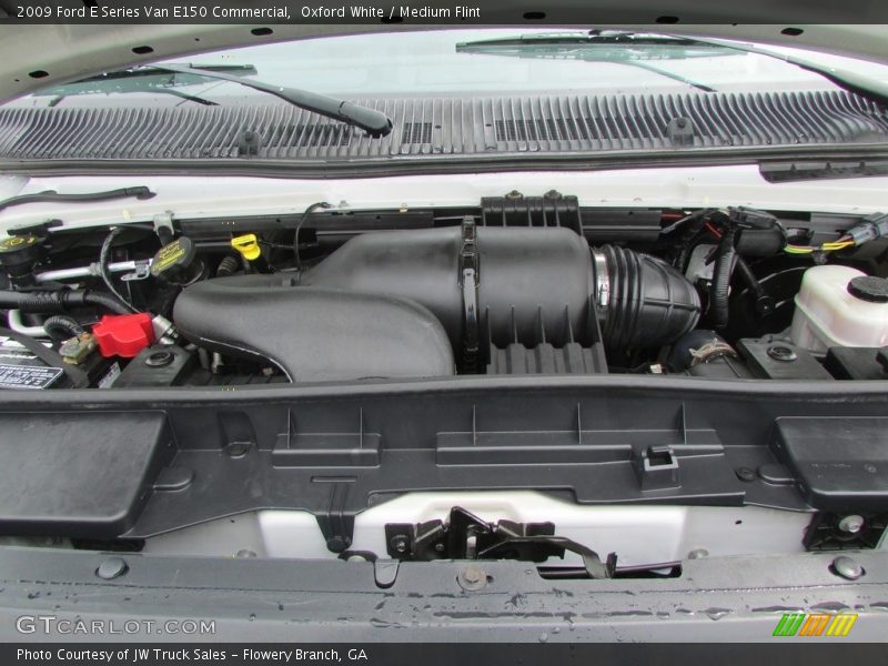 Oxford White / Medium Flint 2009 Ford E Series Van E150 Commercial