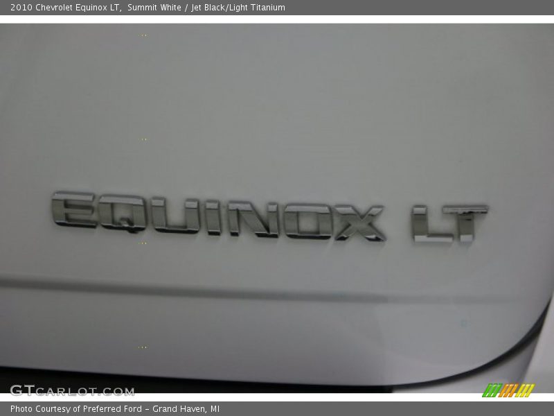 Summit White / Jet Black/Light Titanium 2010 Chevrolet Equinox LT