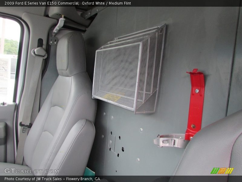 Oxford White / Medium Flint 2009 Ford E Series Van E150 Commercial