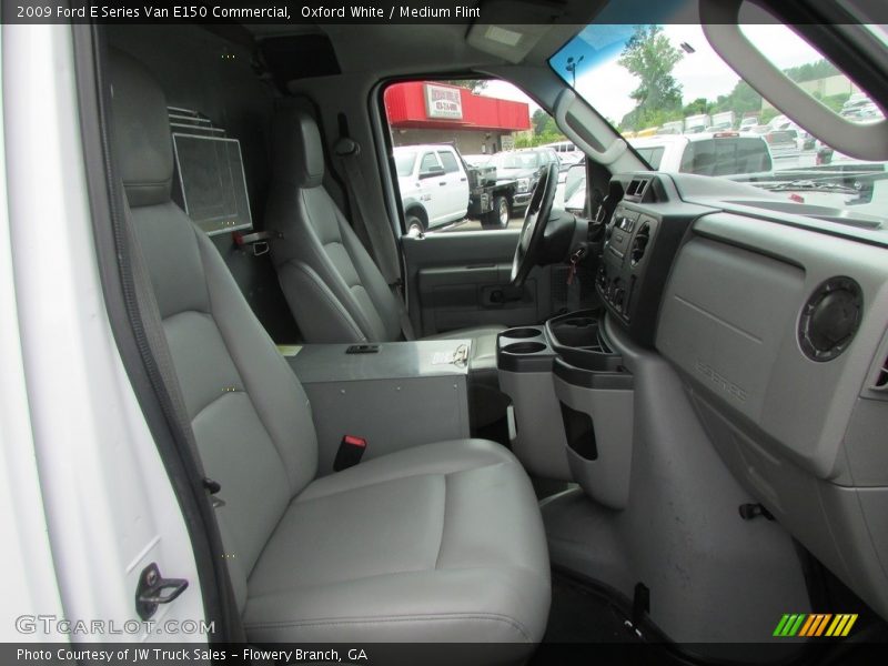 Oxford White / Medium Flint 2009 Ford E Series Van E150 Commercial