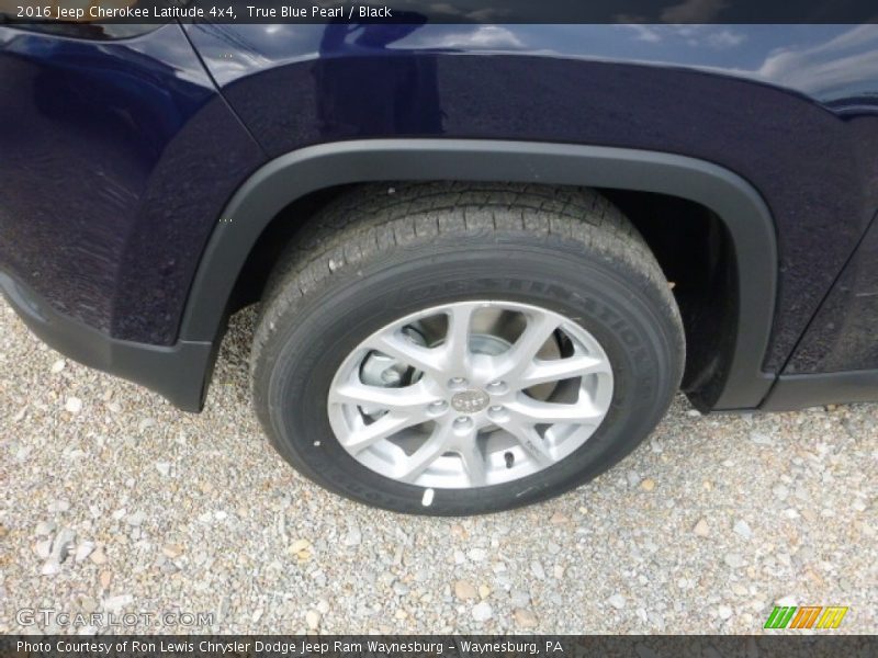 True Blue Pearl / Black 2016 Jeep Cherokee Latitude 4x4