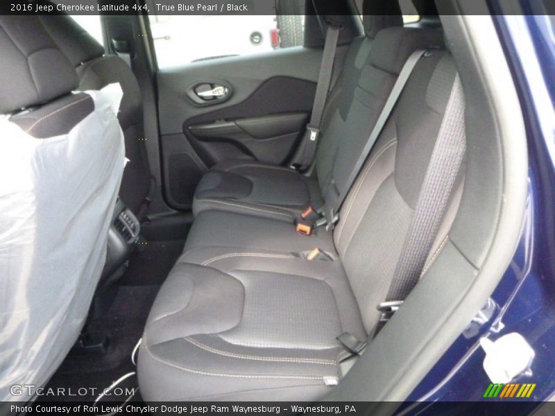 True Blue Pearl / Black 2016 Jeep Cherokee Latitude 4x4