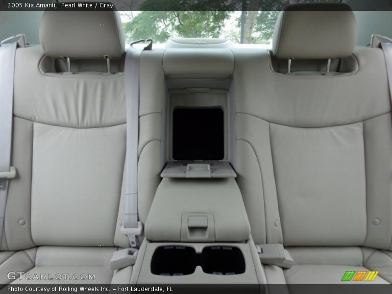 Pearl White / Gray 2005 Kia Amanti