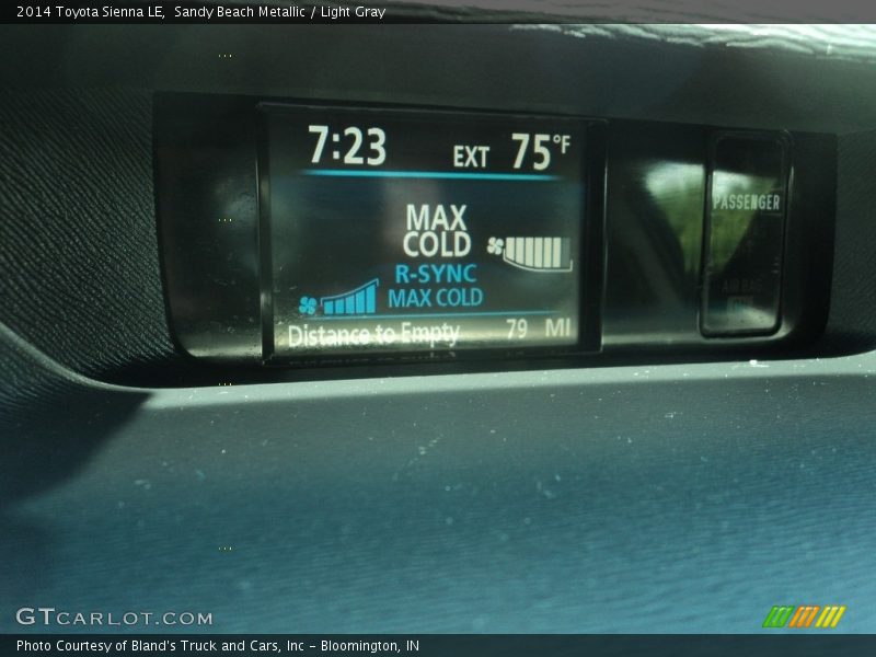 Sandy Beach Metallic / Light Gray 2014 Toyota Sienna LE