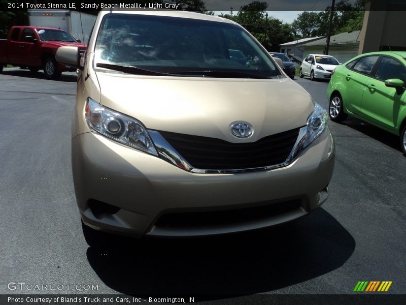 Sandy Beach Metallic / Light Gray 2014 Toyota Sienna LE